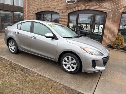 2013 Mazda Mazda3 i Sport