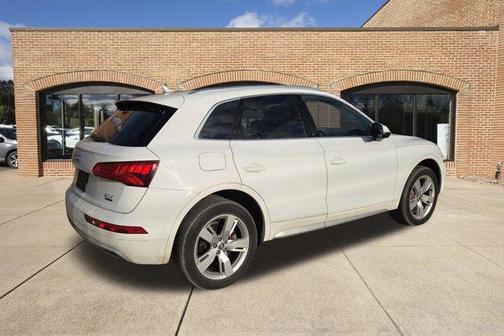 2018 Audi Q5 2.0T Tech Premium