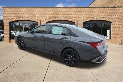 2026 Hyundai ELANTRA HEV SEL Sport