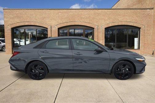 2026 Hyundai ELANTRA HEV SEL Sport