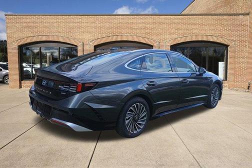 2026 Hyundai SONATA Hybrid SEL