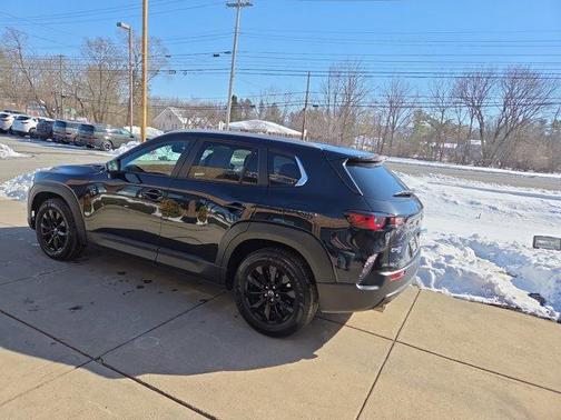 2025 Mazda CX-50 2.5 S Preferred Package