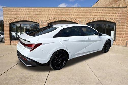 Serenity White Pearl 2026 Hyundai ELANTRA SEL Sport