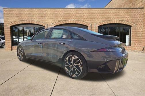 2025 Hyundai IONIQ 6 SEL