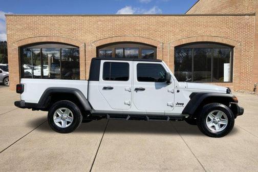 2020 Jeep Gladiator Sport