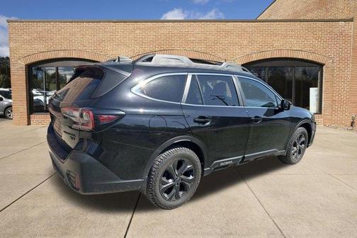 Crystal Black Silica 2020 Subaru Outback Onyx Edition XT