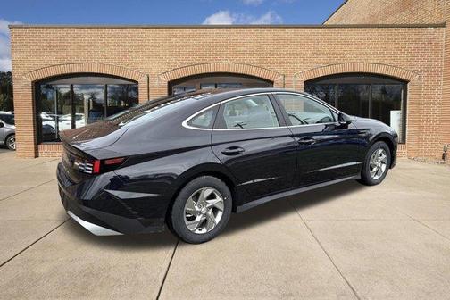Carbon Blue 2026 Hyundai SONATA SE
