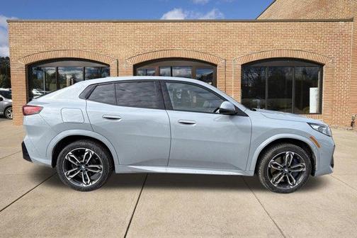 2025 BMW X2 xDrive28i