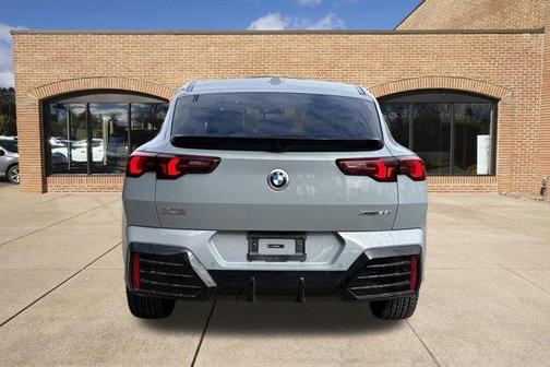 2025 BMW X2 xDrive28i