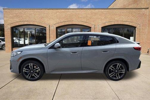 2025 BMW X2 xDrive28i