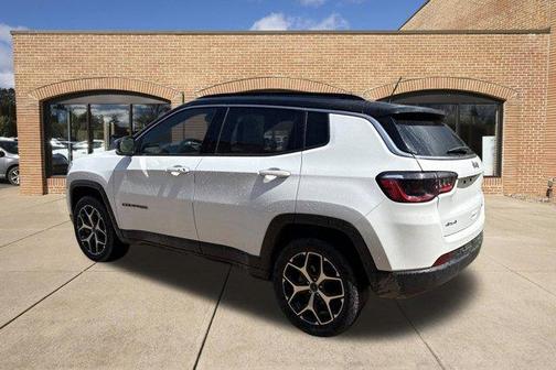 Bright White Clearcoat 2025 Jeep Compass Limited