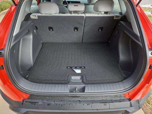 2025 Hyundai KONA SE