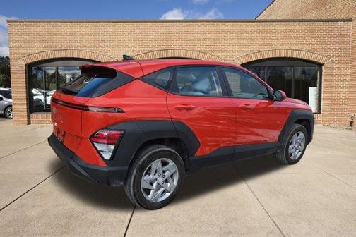 2025 Hyundai KONA SE