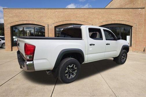 2017 Toyota Tacoma SR
