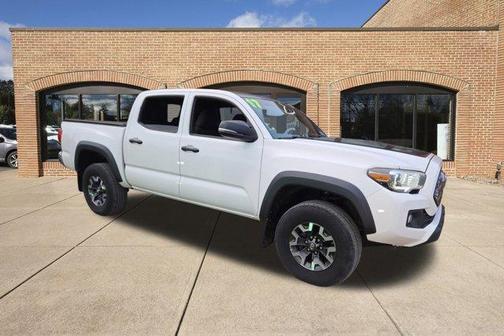 2017 Toyota Tacoma SR