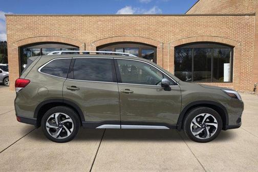 2023 Subaru Forester Touring