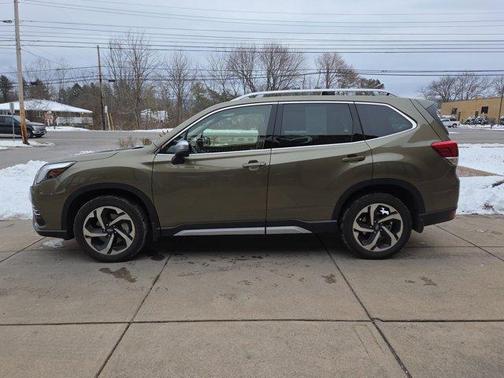 2023 Subaru Forester Touring