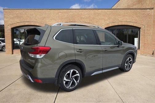2023 Subaru Forester Touring