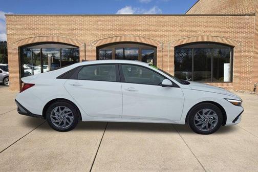 2026 Hyundai ELANTRA HEV Blue