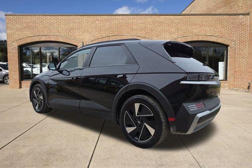 2025 Hyundai IONIQ 5 SEL
