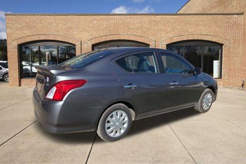 2017 Nissan Versa 1.6 SV