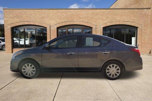 2017 Nissan Versa 1.6 SV