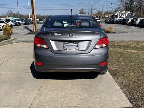 2017 Hyundai Accent Value Edition