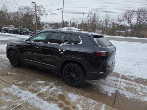 2025 Mazda CX-50 2.5 S Preferred Package