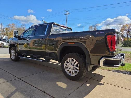 2023 GMC Sierra 2500 SLT