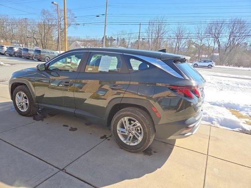 2025 Hyundai TUCSON SE