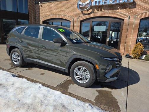 2025 Hyundai TUCSON SE