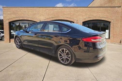 2017 Ford Fusion Hybrid SE