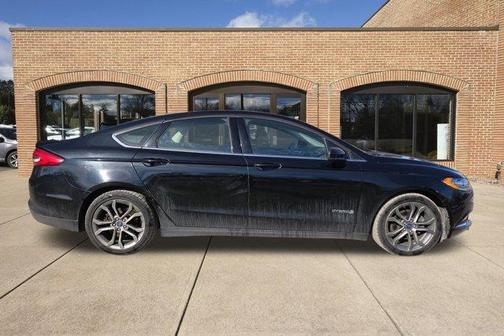 2017 Ford Fusion Hybrid SE