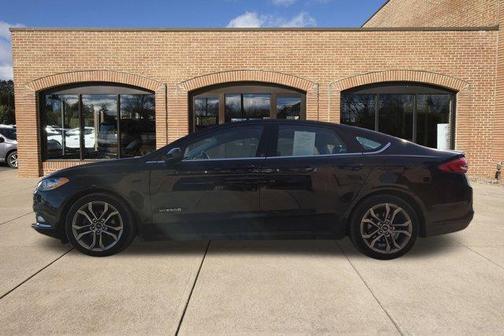 2017 Ford Fusion Hybrid SE