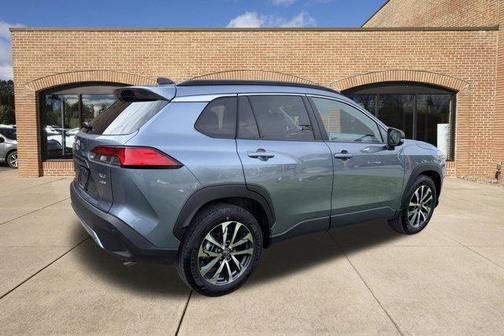 CELESTITE 2025 Toyota Corolla Cross XLE