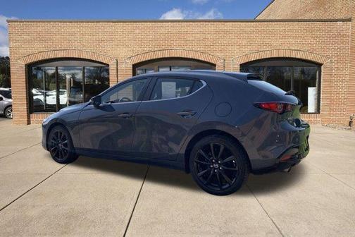 2022 Mazda Mazda3 Carbon Edition