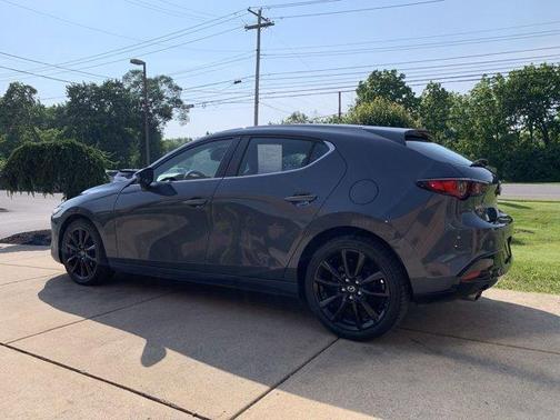 2022 Mazda Mazda3 Carbon Edition