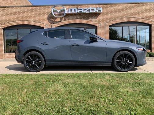 2022 Mazda Mazda3 Carbon Edition