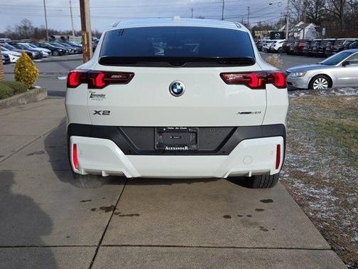 2025 BMW X2 xDrive28i