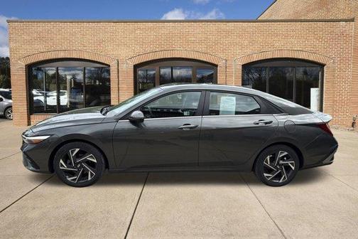 Amazon Gray 2024 Hyundai ELANTRA Limited