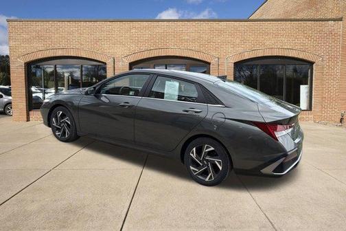 Amazon Gray 2024 Hyundai ELANTRA Limited