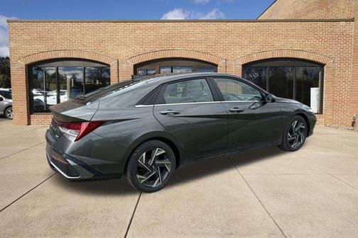 Amazon Gray 2024 Hyundai ELANTRA Limited