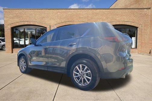 2022 Mazda CX-5 2.5 S Preferred Package