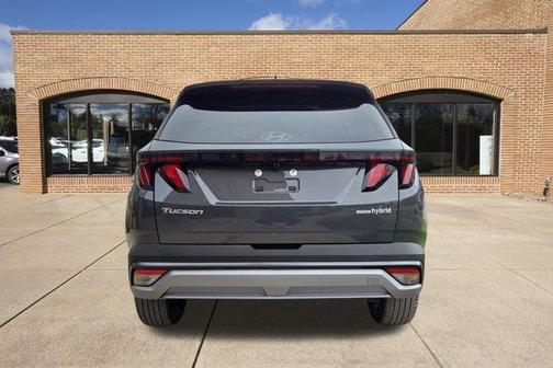 2026 Hyundai TUCSON Hybrid SEL