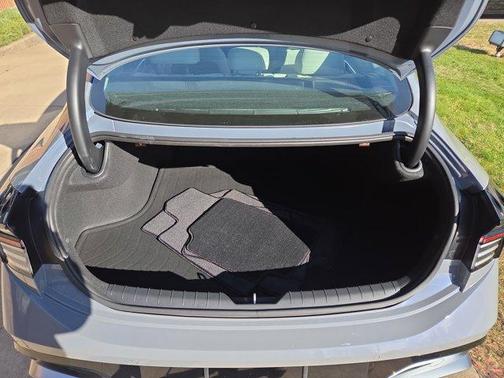 2024 Hyundai SONATA Hybrid Limited