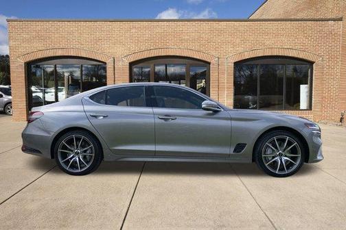 2024 Genesis G70 2.5T
