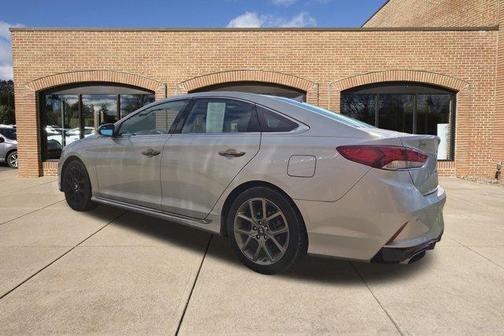 2018 Hyundai SONATA Limited 2.0T