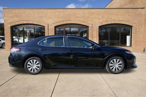 2023 Toyota Camry Hybrid LE