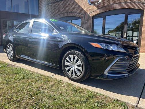 2023 Toyota Camry Hybrid LE