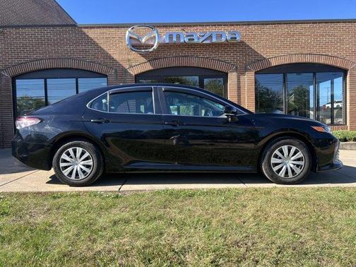 2023 Toyota Camry Hybrid LE